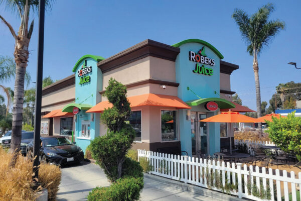 Robeks Juice drive thru buildout store exterior
