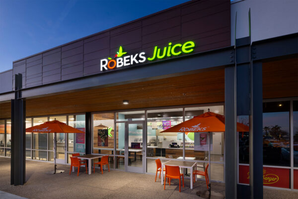Robeks Juice in-line buildout store exterior