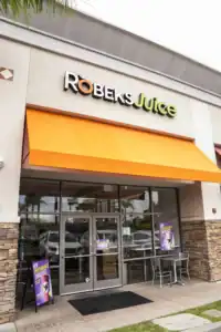 Robeks Juice acai bowl franchise store exterior