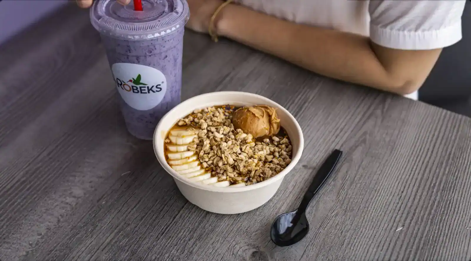 Robeks Juice Menu: How Smoothies, Bowls, and More Drive Franchise Revenue